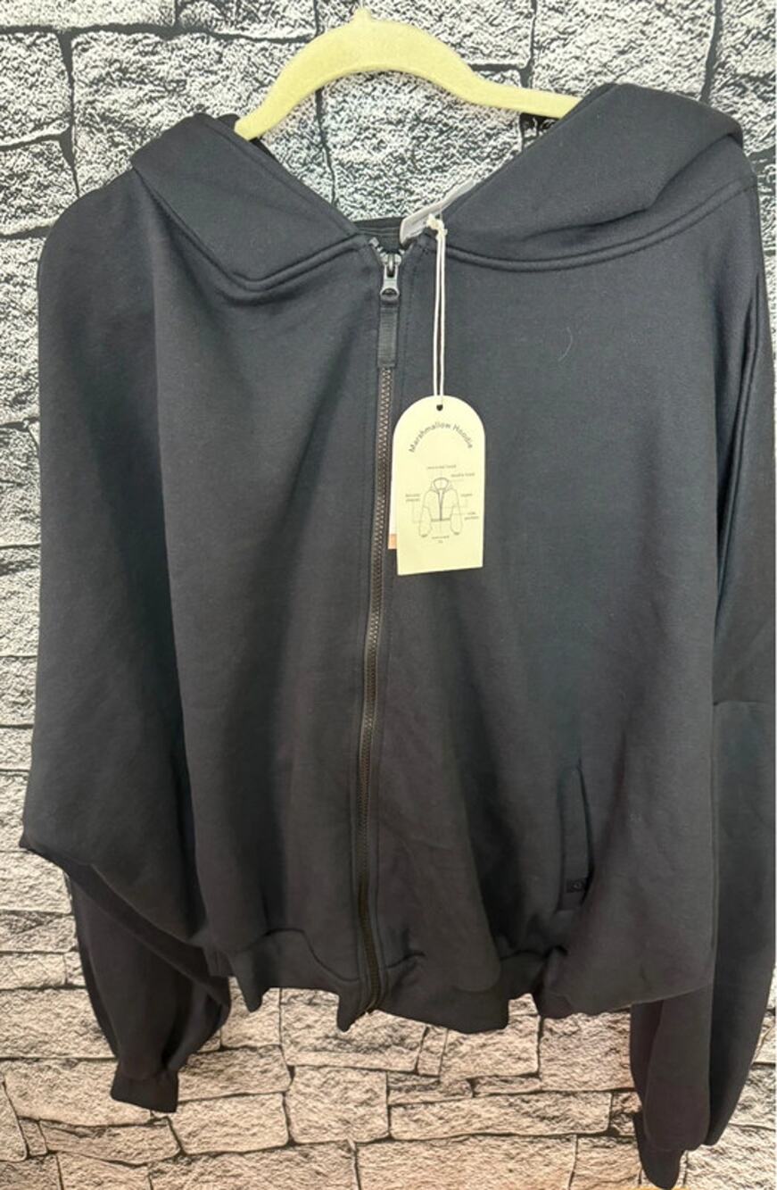 NWT Ladies Blogilates Black Marshmallow Hoodie - 2X